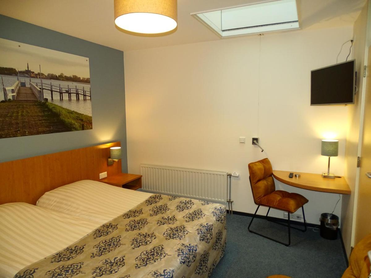 Hotel Cafe Restaurant "De Kroon" Wissenkerke Eksteriør bilde