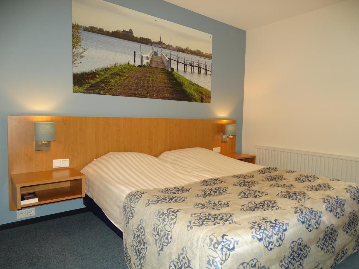 Hotel Cafe Restaurant "De Kroon" Wissenkerke Eksteriør bilde