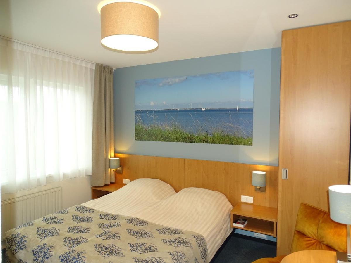 Hotel Cafe Restaurant "De Kroon" Wissenkerke Eksteriør bilde
