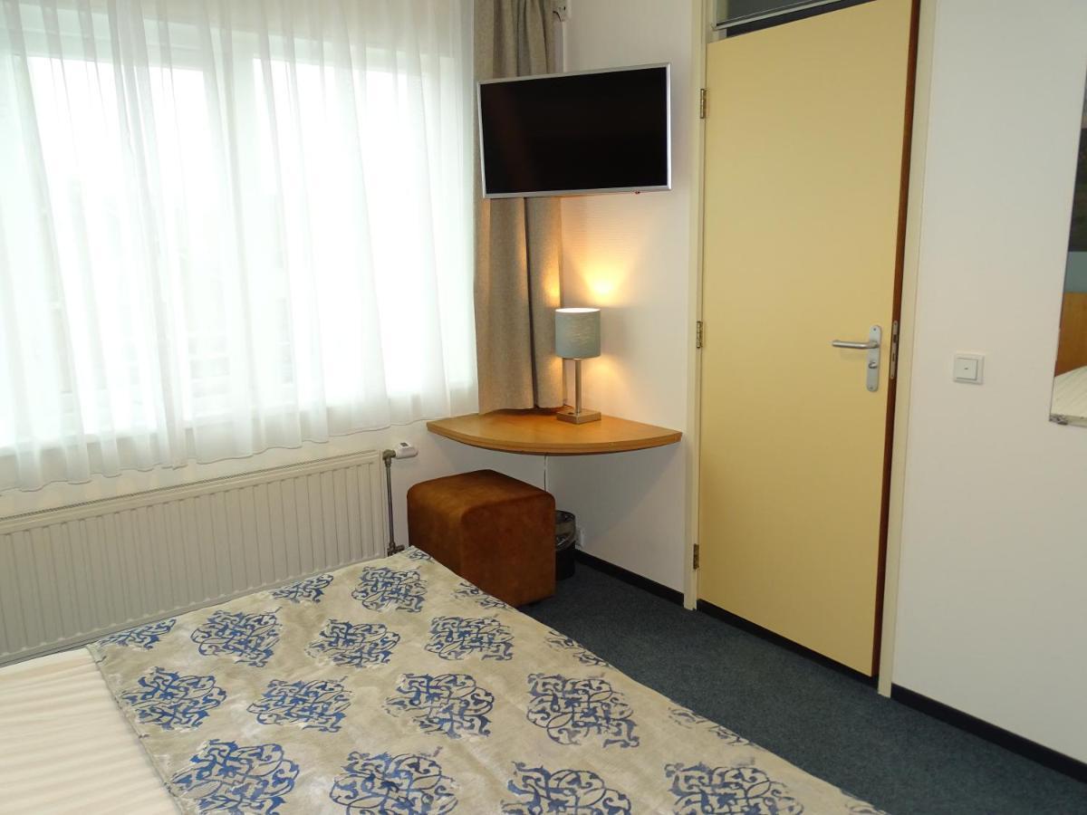 Hotel Cafe Restaurant "De Kroon" Wissenkerke Eksteriør bilde
