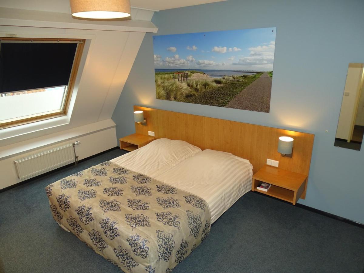 Hotel Cafe Restaurant "De Kroon" Wissenkerke Eksteriør bilde