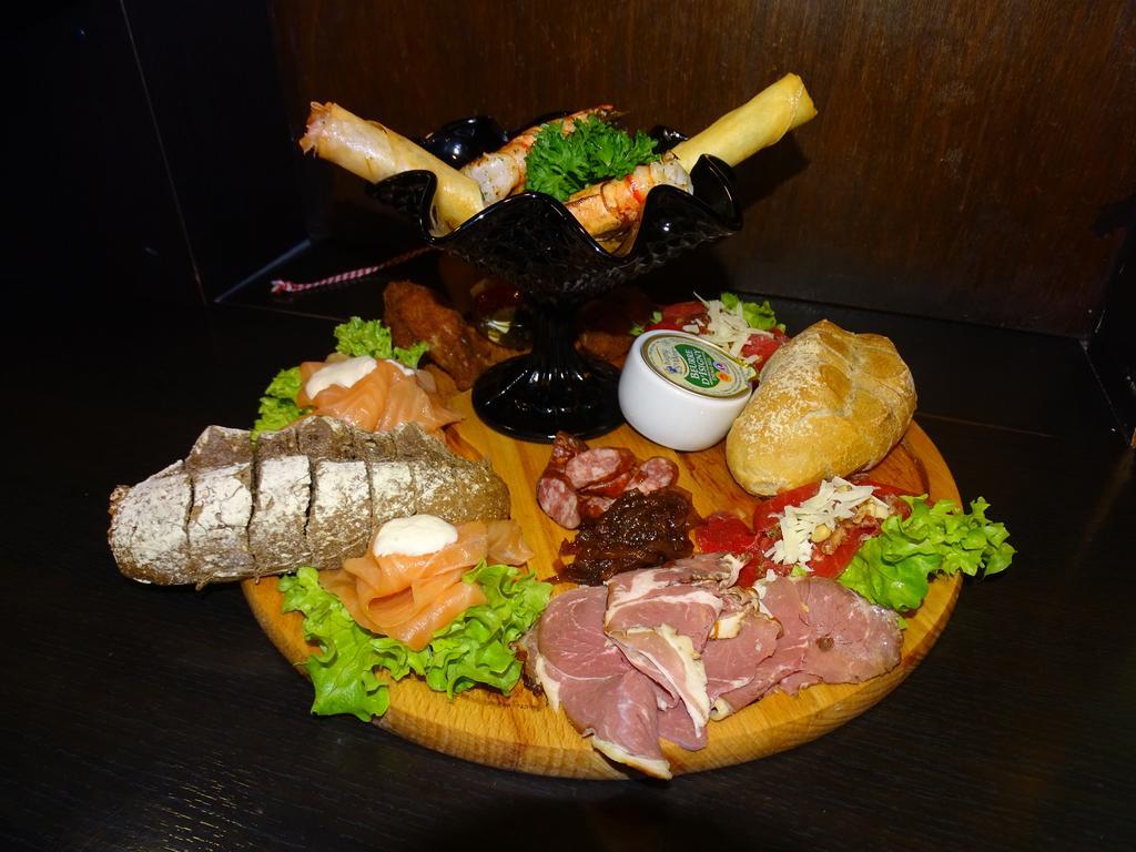Hotel Cafe Restaurant "De Kroon" Wissenkerke Eksteriør bilde